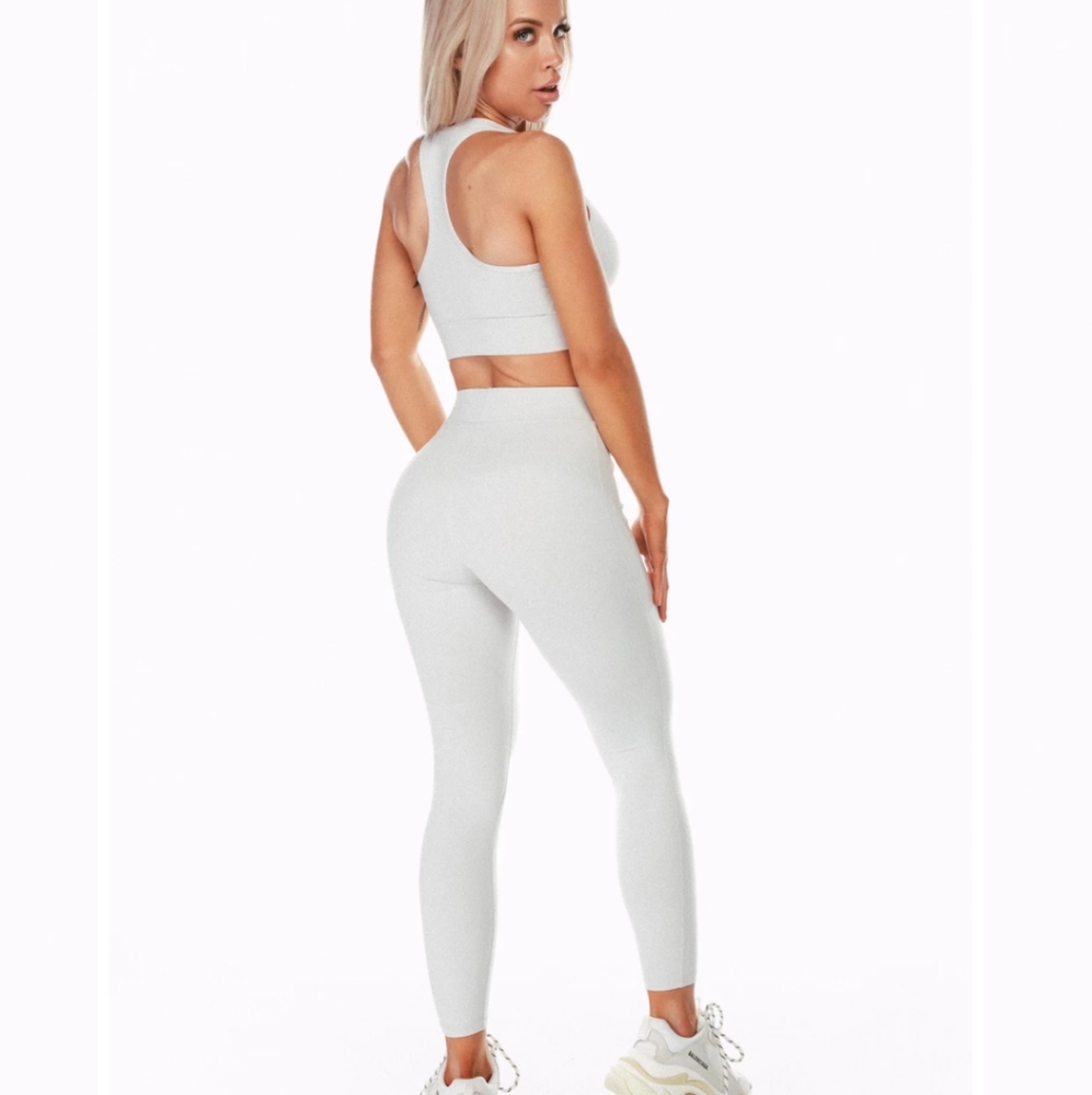 Saski Collection SAMPLE Staple Leggings in Cement